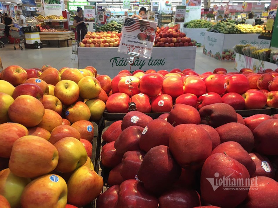 Trái cây Mỹ, Úc siêu rẻ, giá mấy chục ngàn đồng mỗi kg bày bán la liệt - 2 Trái cây Mỹ, Úc siêu rẻ, giá mấy chục ngàn đồng mỗi kg bày bán la liệt - 2