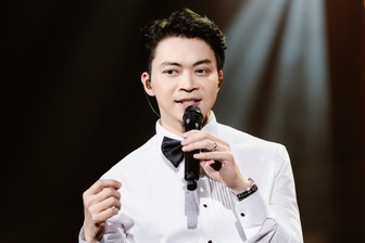 Lân Nhã cảm ơn vợ trong đêm nhạc tại TPHCM sau ồn ào hủy show
