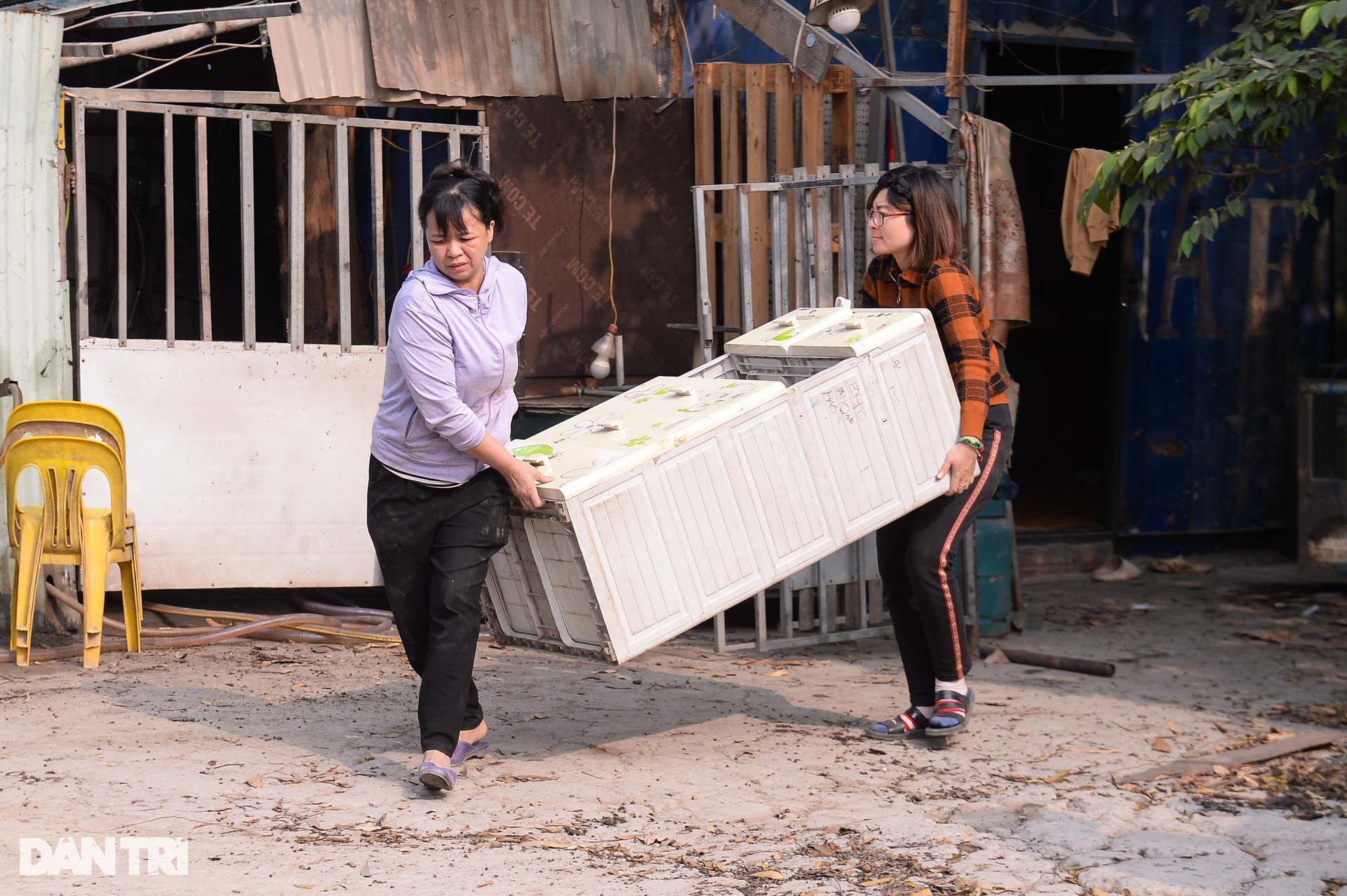 Đang tháo dỡ loạt công trình tại 4,3ha đất nông nghiệp bị biến tướng - 8 Đang tháo dỡ loạt công trình tại 4,3ha đất nông nghiệp bị biến tướng - 8