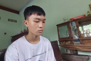Thương nam sinh nghèo mồ côi mẹ ước mơ vào ngành Y