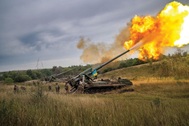 Ukraine pháo kích thành phố cửa ngõ bán đảo Crimea