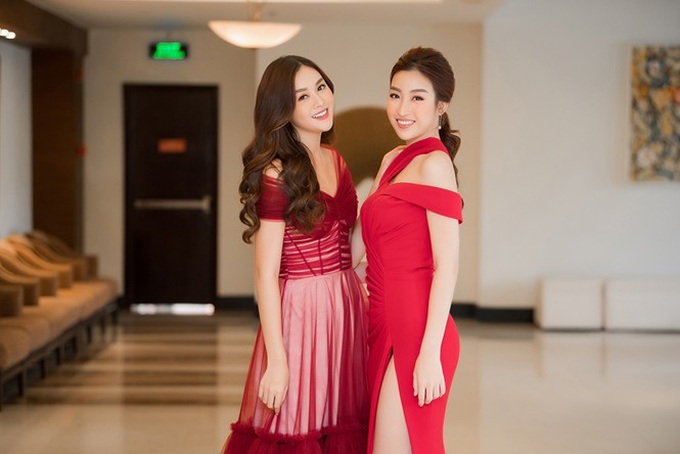 Tường San-Huyền My khoe vai trần nuột nà, Đỗ Mỹ Linh diện váy xẻ táo bạo - Ảnh 5. Tường San-Huyền My khoe vai trần nuột nà, Đỗ Mỹ Linh diện váy xẻ táo bạo - Ảnh 5.