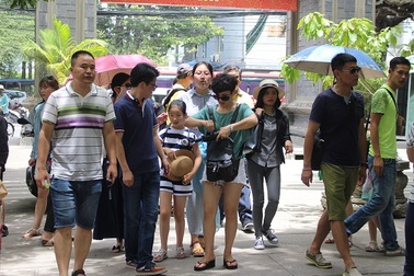 Khách Trung Quốc đến, Nha Trang “đau” vì mất khách cao cấp