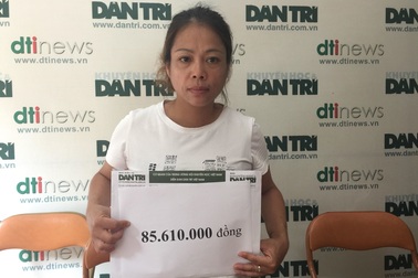 Bạn đọc Dân trí giúp đỡ "người cá" hơn 85 triệu đồng