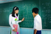 Chuẩn giáo viên mới: “Xin hãy kiểm định người thầy một cách công minh!”