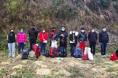 Hơn nửa tháng, ngăn chặn 421 trường hợp công dân nhập cảnh qua đường mòn