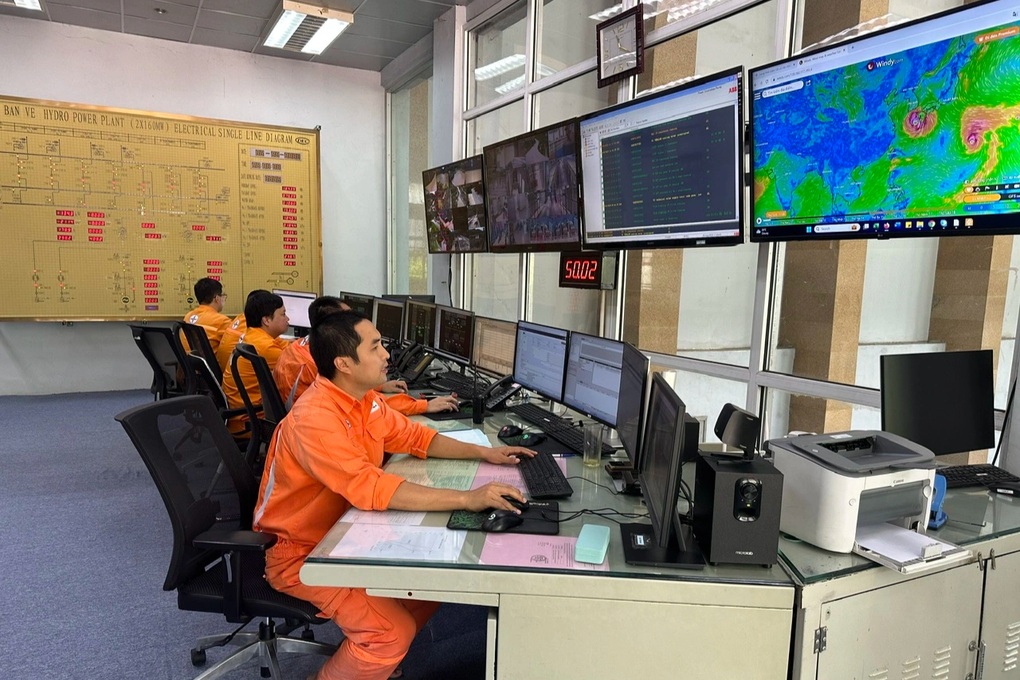 Thủy điện lớn nhất Bắc Trung Bộ vận hành điều tiết trước nguy cơ lũ về - 2