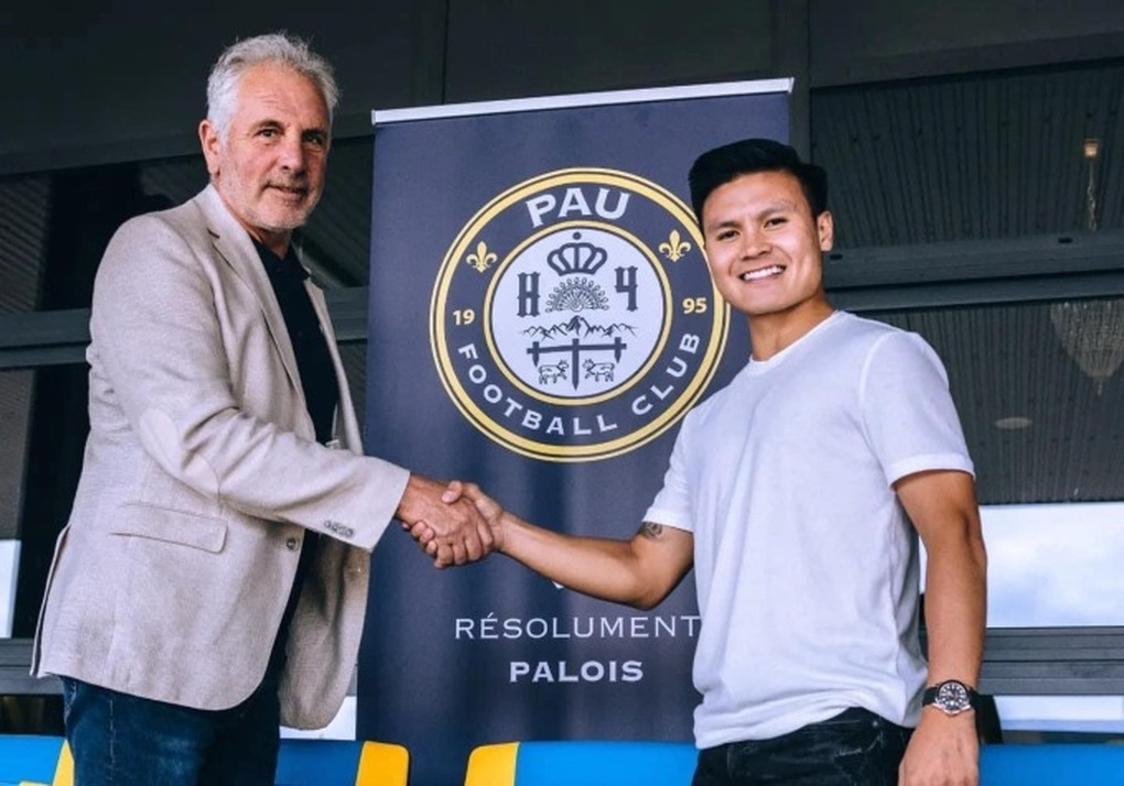 Chủ tịch Pau FC nói một điều về tình cảnh khó khăn của Quang Hải - 1 Chủ tịch Pau FC nói một điều về tình cảnh khó khăn của Quang Hải - 1