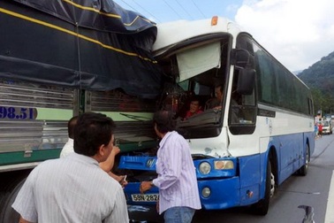 Chủ xe khách mất phanh trên đèo không trực tiếp làm việc với công an