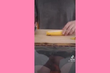 Công nhân bị sa thải kiếm triệu USD nhờ thành hiện tượng mạng xã hội