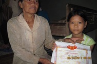 “Tôi chỉ ước các cháu có sách đi học”