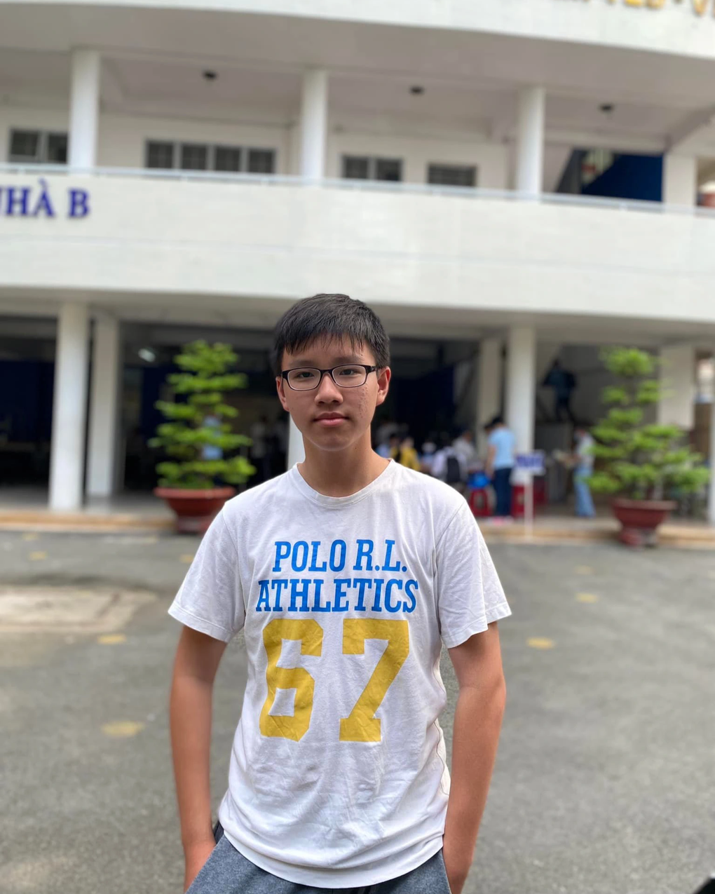 Chàng thủ khoa đạt 3 điểm 10 nhập học Trường Phổ thông Năng khiếu - 1 Chàng thủ khoa đạt 3 điểm 10 nhập học Trường Phổ thông Năng khiếu - 1