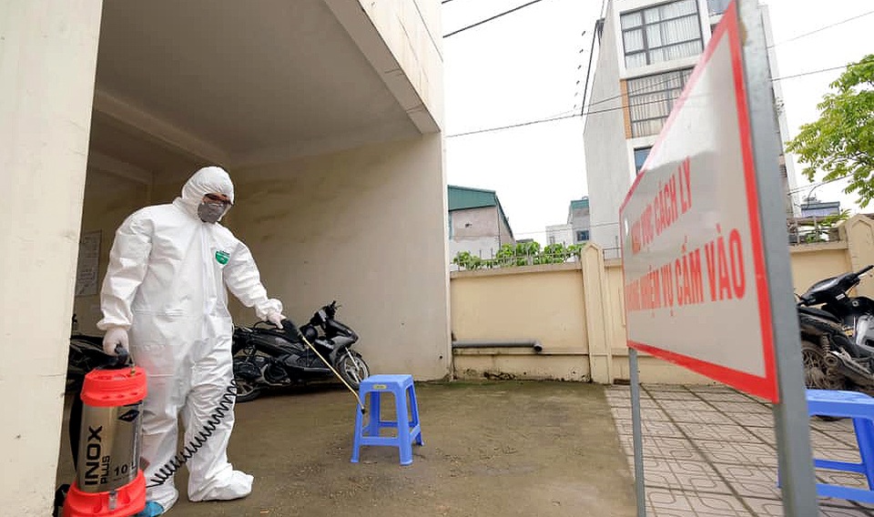 Phó Trưởng công an phường ở Hà Nội tiếp xúc như thế nào với bệnh nhân 243? - 2 Phó Trưởng công an phường ở Hà Nội tiếp xúc như thế nào với bệnh nhân 243? - 2