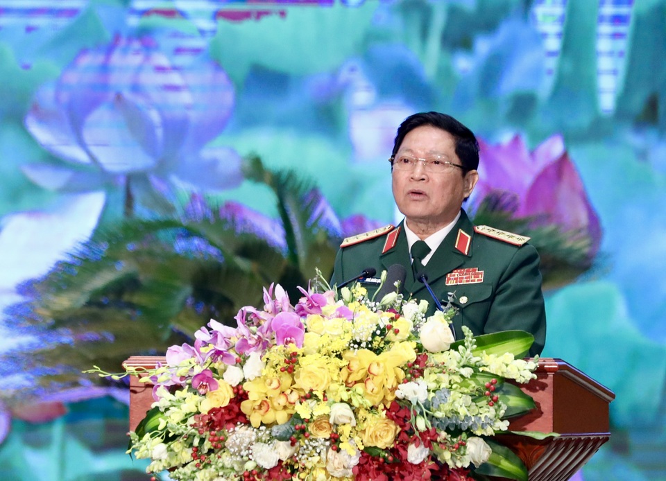 Thủ tướng: Quân đội tuyệt đối không để bị động, bất ngờ - 2 Thủ tướng: Quân đội tuyệt đối không để bị động, bất ngờ - 2