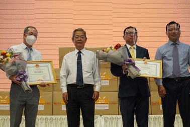 400 học sinh, sinh viên hiếu học nhận học bổng trị giá hơn 1,4 tỉ đồng