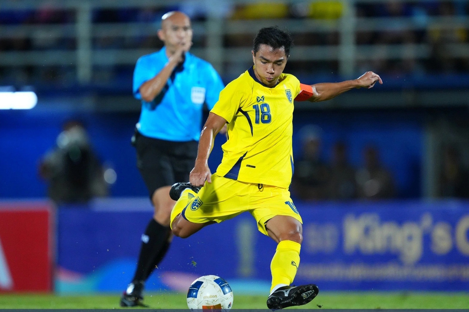 Chanathip mencetak gol super, Thailand memenangkan Piala Raja dalam skenario yang menakjubkan - 2 Chanathip lập siêu phẩm, Thái Lan giành Kings Cup theo kịch bản nghẹt thở - 2
