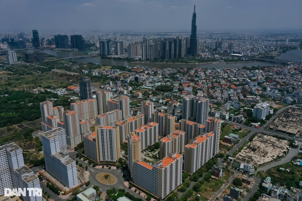 Thuế bất động sản và mục tiêu tăng trưởng 2 con số - 2 Thuế bất động sản và mục tiêu tăng trưởng 2 con số - 2