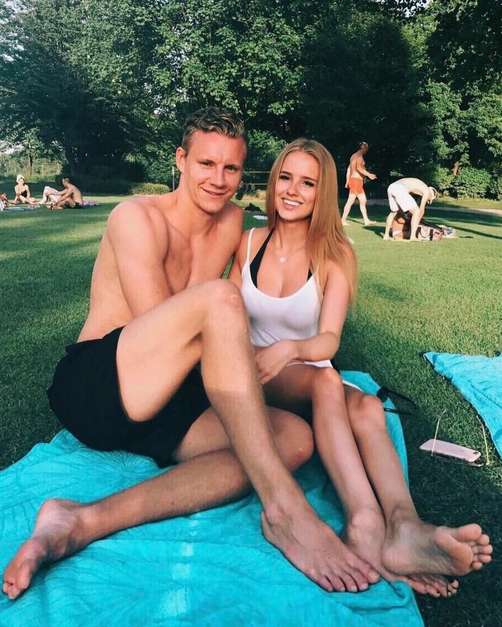 Đường cong nóng bỏng của các nàng wags xinh đẹp nhất mùa Euro 2020 - 14 Đường cong nóng bỏng của các nàng wags xinh đẹp nhất mùa Euro 2020 - 14