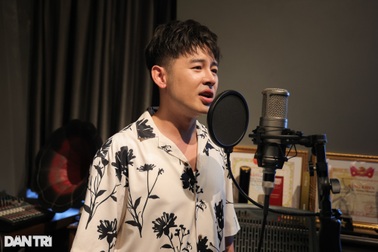 "Hoàng tử ballad" Hoàng Hải tái xuất ấn tượng tại hoà nhạc Rực rỡ ngày mới