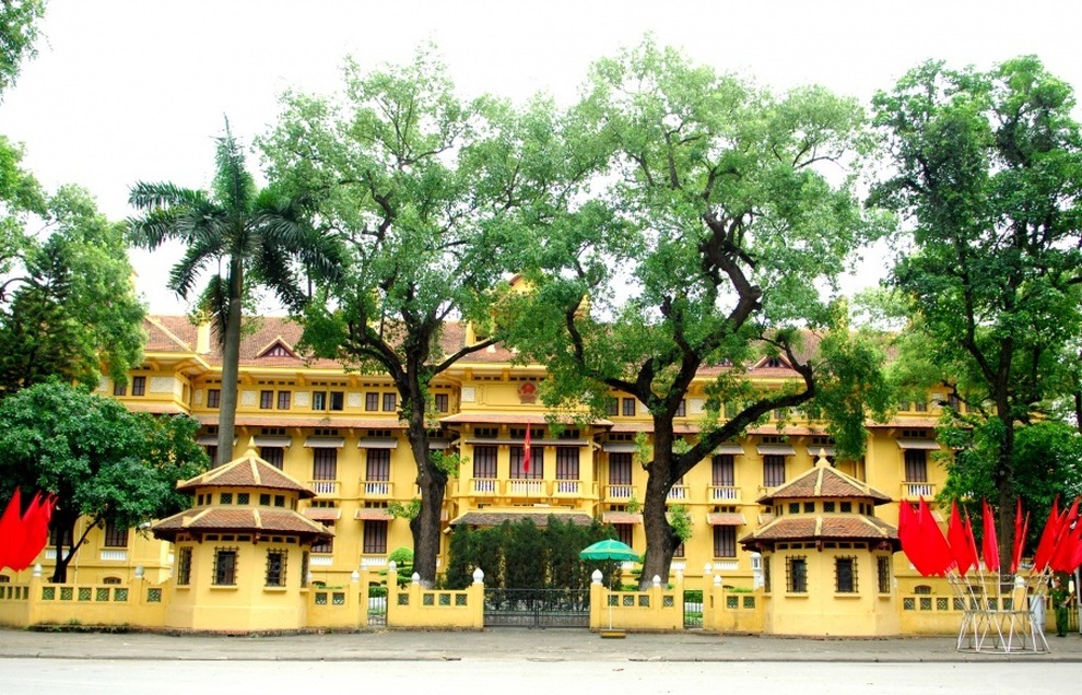 Phong cách Indochine: Dòng chảy trăm năm của tinh hoa Đông - Tây - 1 Phong cách Indochine: Dòng chảy trăm năm của tinh hoa Đông - Tây - 1
