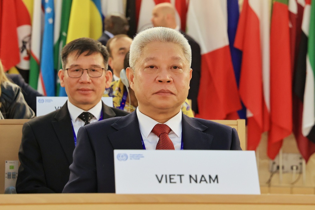 Nỗ lực của Việt Nam trong việc đảm bảo việc làm thỏa đáng - 2