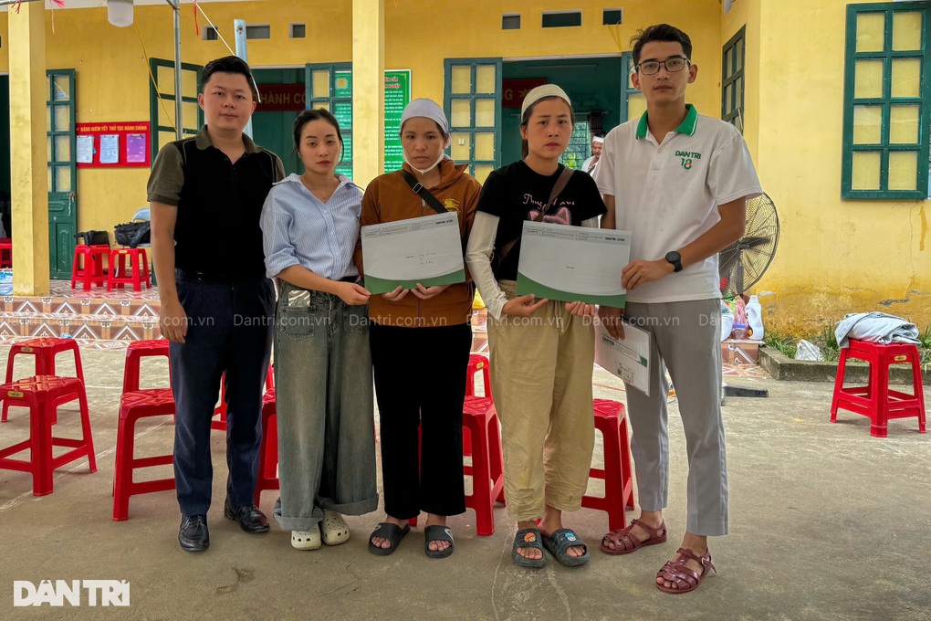 Thảm họa sạt lở tại Yên Bái: Tìm thấy thi thể nạn nhân cuối cùng - 3 Thảm họa sạt lở tại Yên Bái: Tìm thấy thi thể nạn nhân cuối cùng - 3