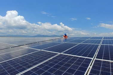 Vốn tư nhân đổ vào năng lượng tái tạo, không lo thiếu điện
