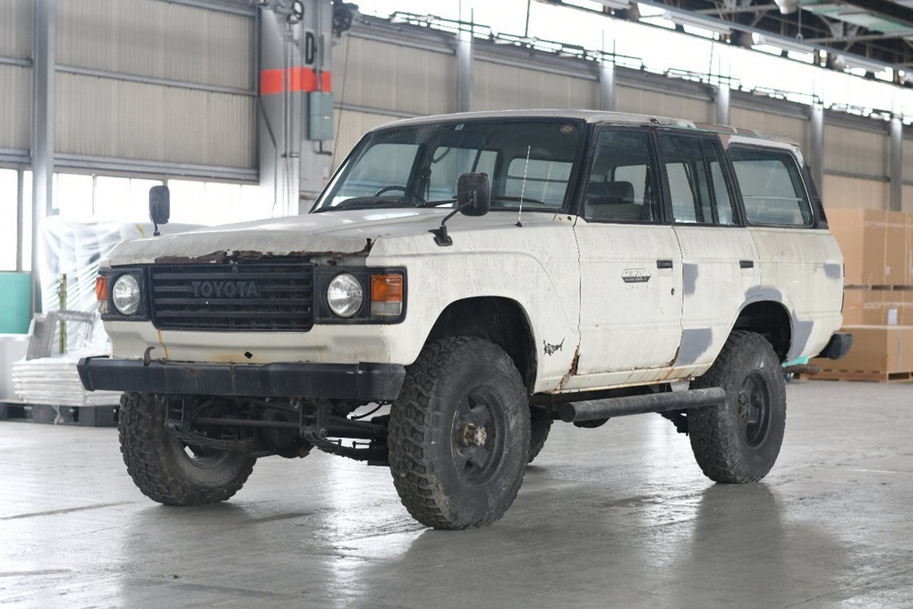 Hô biến một chiếc Toyota Land Cruiser từ xe han gỉ thành xe điện - 1 Hô biến một chiếc Toyota Land Cruiser từ xe han gỉ thành xe điện - 1
