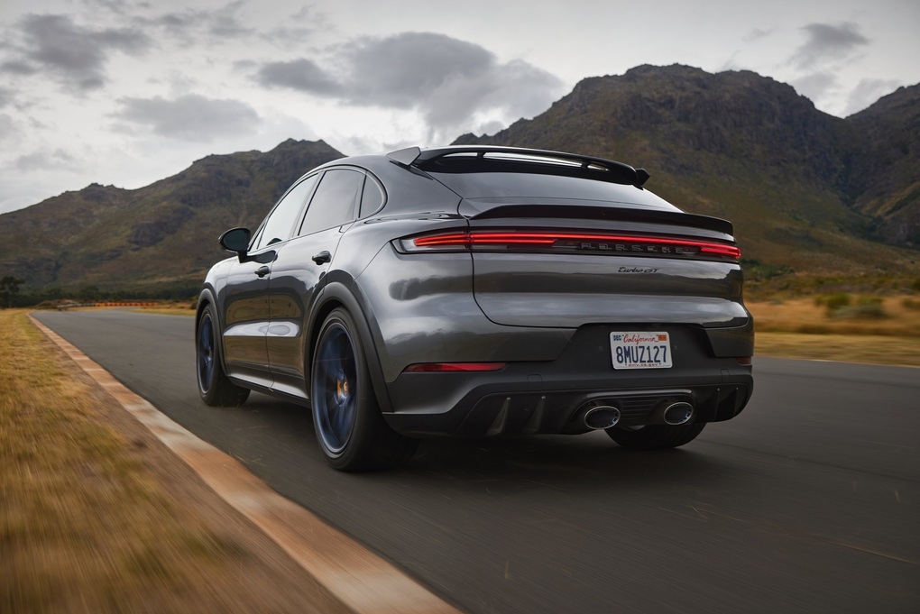 Porsche Cayenne 2024 lại có bản S với động cơ V8, thay đổi toàn diện - 14 Porsche Cayenne 2024 lại có bản S với động cơ V8, thay đổi toàn diện - 14