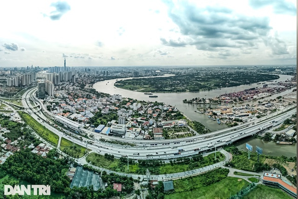 Căng thẳng nguồn cung, giá nhà ở TP.HCM bị đẩy cao chót vót - 2 Căng thẳng nguồn cung, giá nhà ở TP.HCM bị đẩy cao chót vót - 2