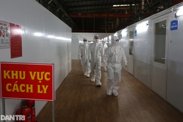 Chấn chỉnh việc thiếu đồ bảo hộ cho y bác sĩ chống dịch ở TPHCM