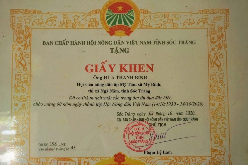 Làm trang trại mini trên vùng đất trũng, nông dân bỏ túi gần 400 triệu/năm - 6 Làm trang trại mini trên vùng đất trũng, nông dân bỏ túi gần 400 triệu/năm - 6