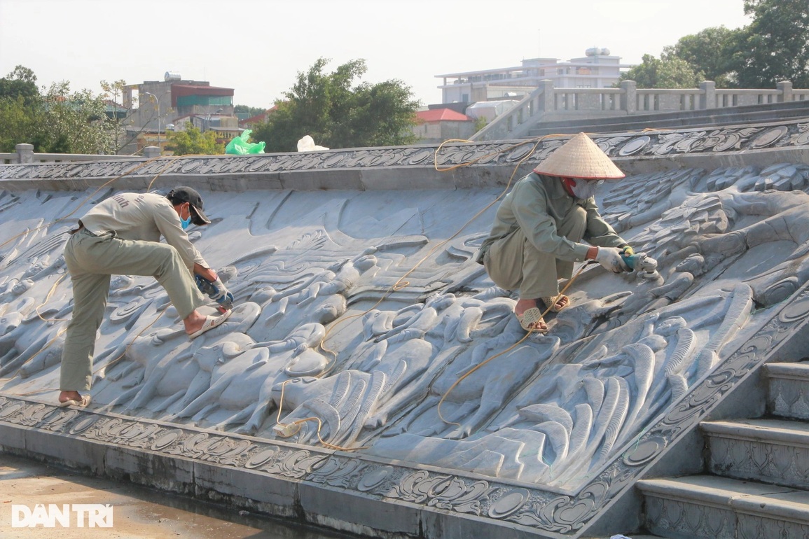 Rót thêm 30 tỷ đồng cho dự án quảng trường 1.500 tỷ đồng treo 10 năm - 6 Rót thêm 30 tỷ đồng cho dự án quảng trường 1.500 tỷ đồng treo 10 năm - 6