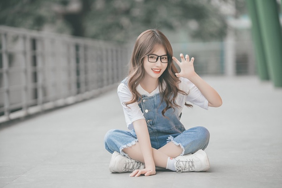 Nét xinh xắn không thể không yêu của “thiên thần đeo kính cận” - 2 Nét xinh xắn không thể không yêu của “thiên thần đeo kính cận” - 2