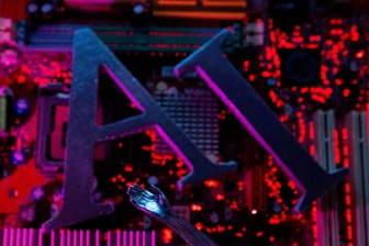 "Cơn điên" AI và cuộc chiến chip nhớ: Khi gã khổng lồ cũng phải van nài