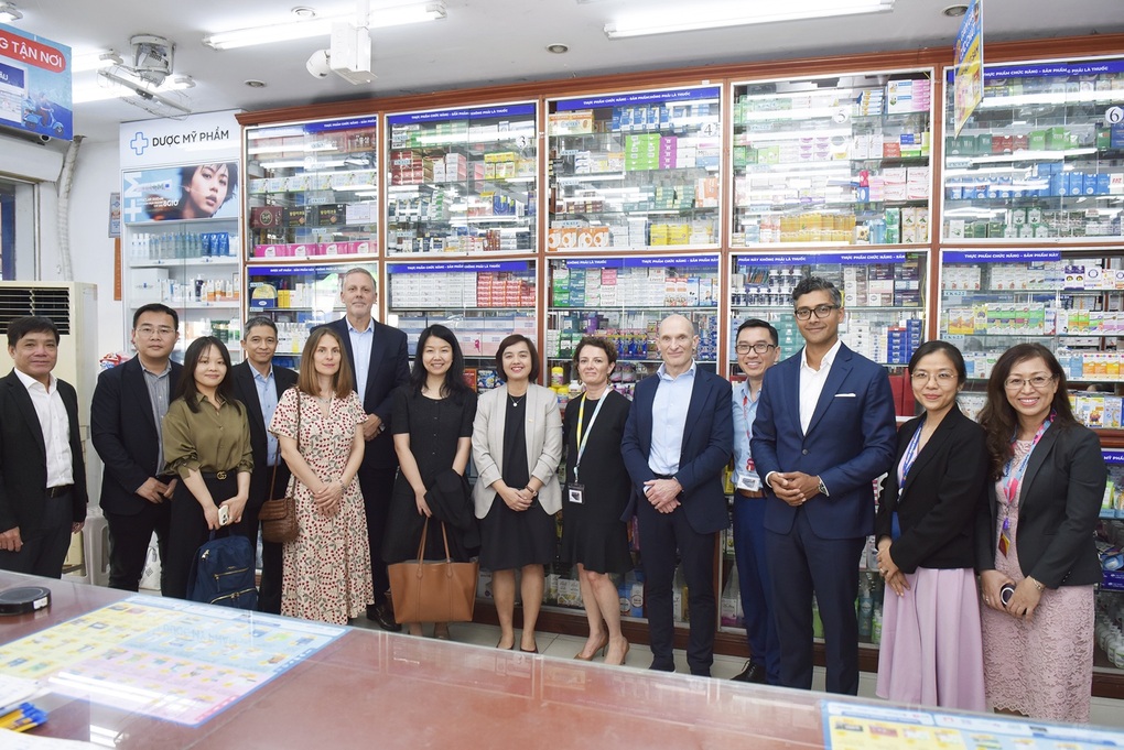 FPT Long Châu tăng cường hợp tác với Merck Healthcare, hướng tới chăm sóc sức khỏe cộng đồng - 2 FPT Long Châu tăng cường hợp tác với Merck Healthcare, hướng tới chăm sóc sức khỏe cộng đồng - 2
