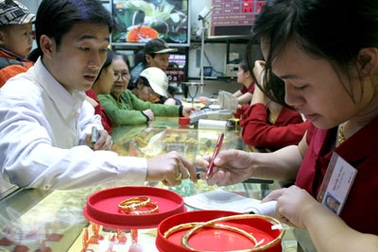 Thị trường vàng giao dịch trầm lắng