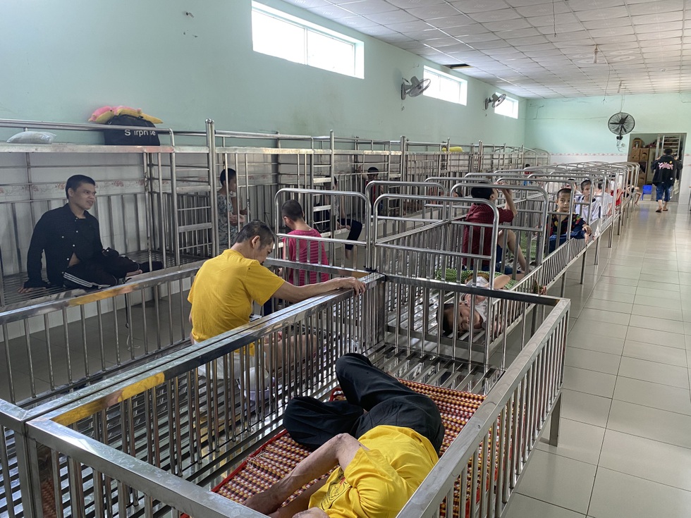 Người mẹ 87 tuổi nuôi 125 đứa con: Má mất, tụi con đừng đến viếng hoa - 3