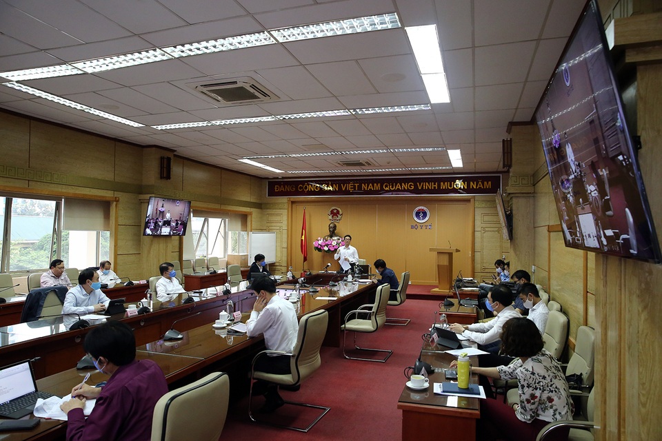 “Xác định chung sống với Covid-19, áp quy định cho từng nhóm nguy cơ” - 2 “Xác định chung sống với Covid-19, áp quy định cho từng nhóm nguy cơ” - 2