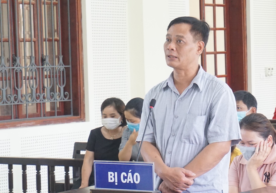 Lập khống hồ sơ để giải cứu nợ xấu, cán bộ quỹ tín dụng kéo nhau vào tù - 2 Lập khống hồ sơ để giải cứu nợ xấu, cán bộ quỹ tín dụng kéo nhau vào tù - 2