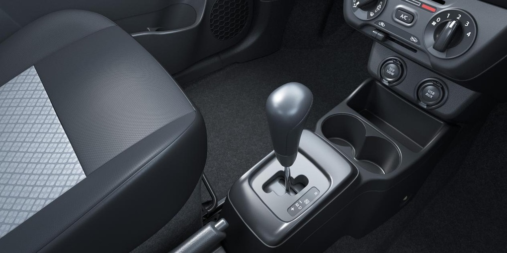 Chi tiết Suzuki Alto K10 - Ô tô giá rẻ với cửa kính phía sau vẫn chỉnh cơ - 12 Chi tiết Suzuki Alto K10 - Ô tô giá rẻ với cửa kính phía sau vẫn chỉnh cơ - 12