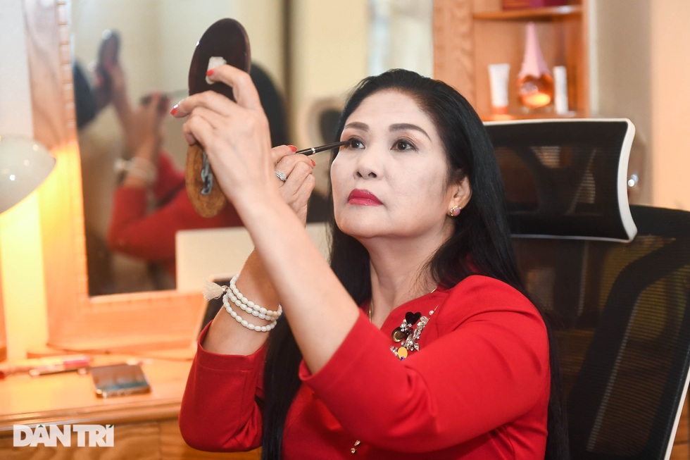 NSND Thanh Ngoan thừa nhận là đại gia, kể quy tắc sống cùng con dâu - 1 NSND Thanh Ngoan thừa nhận là đại gia, kể quy tắc sống cùng con dâu - 1