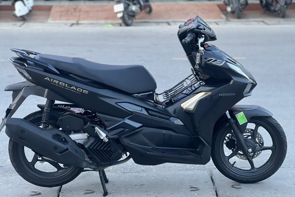 Xe máy Honda tăng giá mạnh tại đại lý, có mẫu kênh cả chục triệu đồng - 1 Xe máy Honda tăng giá mạnh tại đại lý, có mẫu kênh cả chục triệu đồng - 1