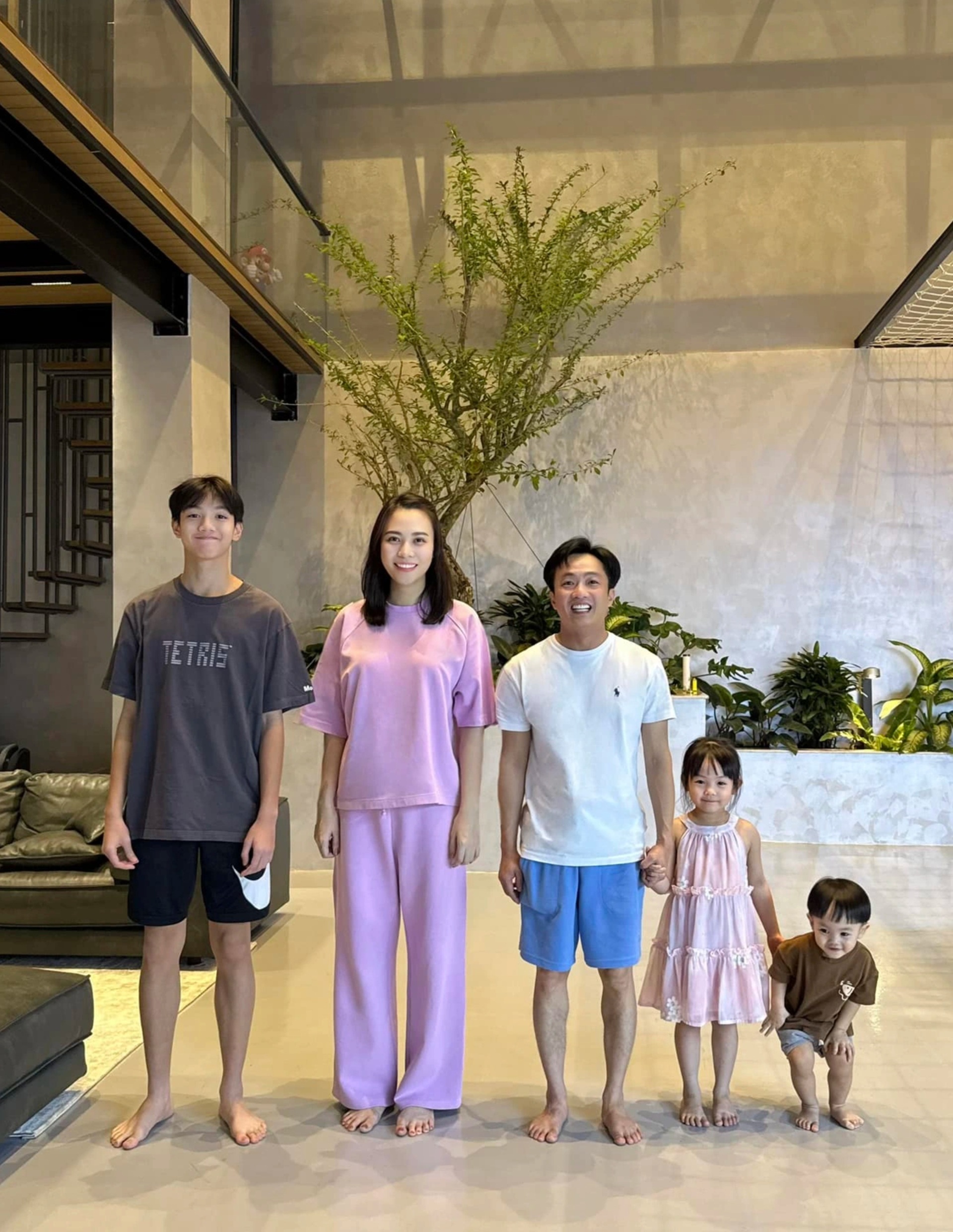 Sao Việt đón Tết Ất Tỵ: Mỹ Tâm nấu mâm cỗ, Đàm Thu Trang sum vầy gia đình - 3 Sao Việt đón Tết Ất Tỵ: Mỹ Tâm nấu mâm cỗ, Đàm Thu Trang sum vầy gia đình - 3