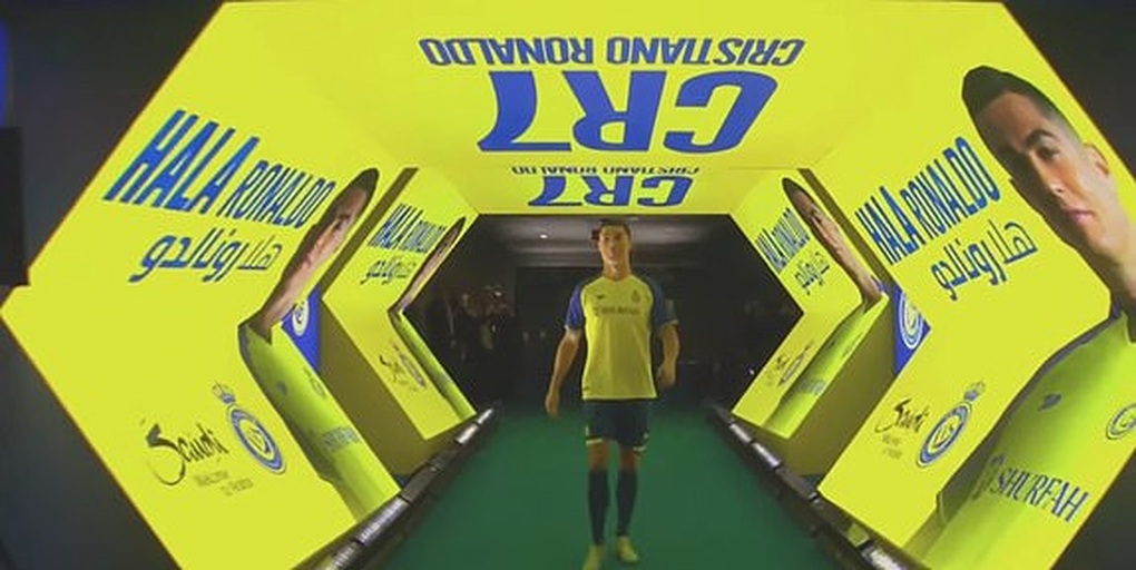 C.Ronaldo tuyên bố bất ngờ trước hàng vạn khán giả Saudi Arabia - 3 C.Ronaldo tuyên bố bất ngờ trước hàng vạn khán giả Saudi Arabia - 3