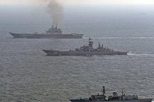 Chiến hạm Anh hộ tống tàu sân bay Nga qua eo biển Manche