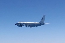 Video chiến đấu cơ Nga “đuổi” máy bay trinh sát Mỹ gần không phận