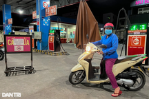 Cây xăng thiếu hàng và trách nhiệm điều hành