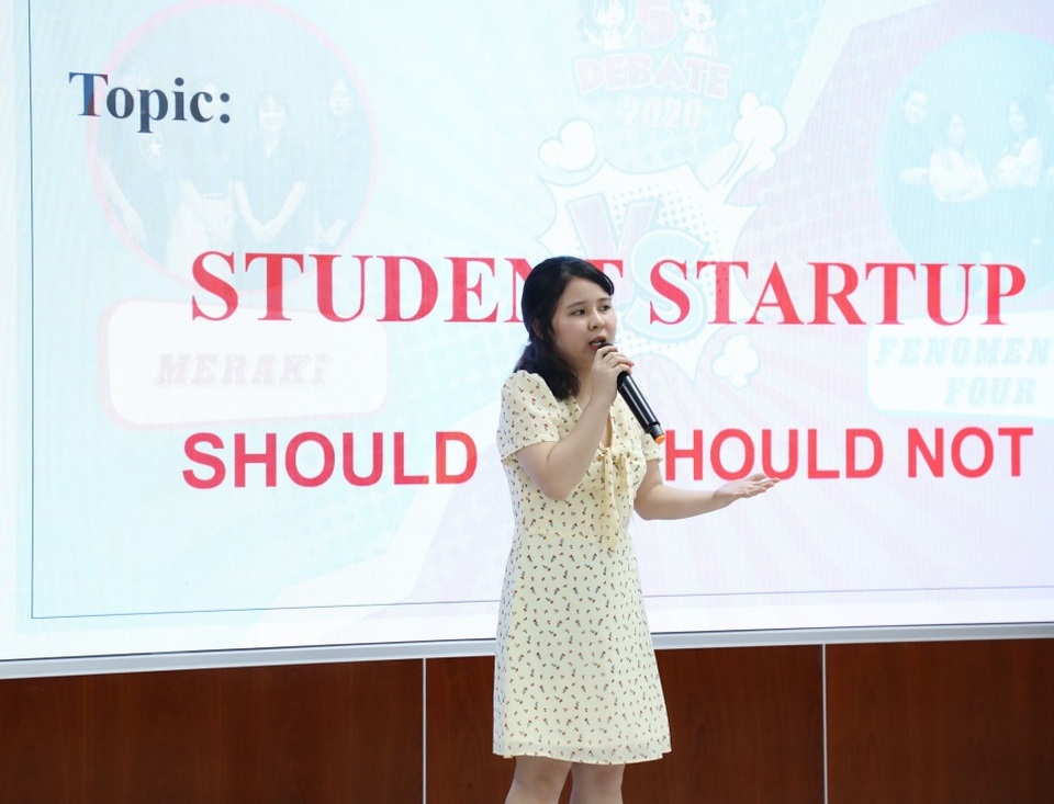 Tiếng Anh bậc đại học, câu chuyện ngoại ngữ nền tảng của sinh viên UEF - 2 Tiếng Anh bậc đại học, câu chuyện ngoại ngữ nền tảng của sinh viên UEF - 2