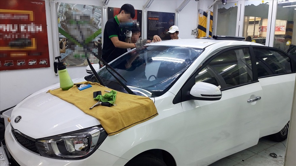 Tiết lộ thu nhập “khủng” của các garage ô tô dịp cận Tết - 1 Tiết lộ thu nhập “khủng” của các garage ô tô dịp cận Tết - 1